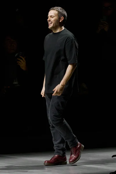 Look 57